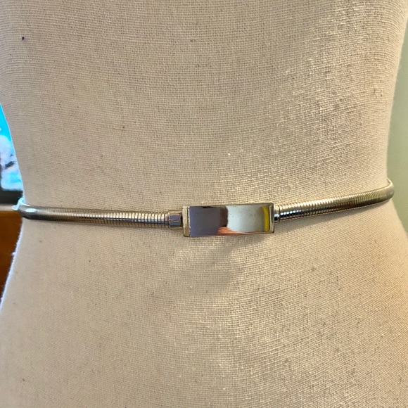 Sold!!!Disco 70s Silver Snake Chain Metal Belt - Picture 3 of 5